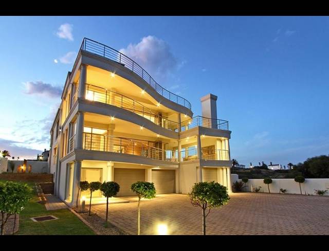 4 BEDROOM HOUSE FOR SALE IN SHELLEY POINT